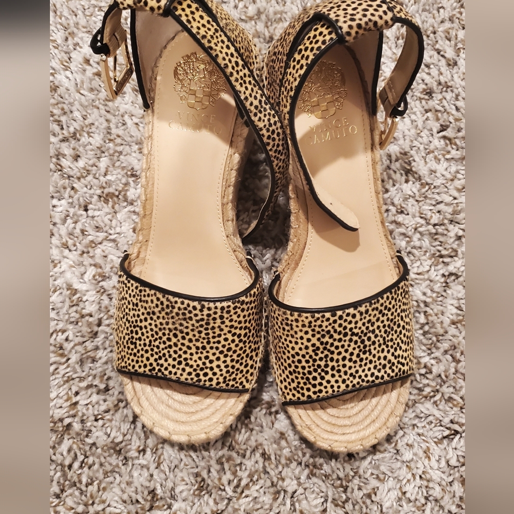 BWOT Vince Camuto Wedges